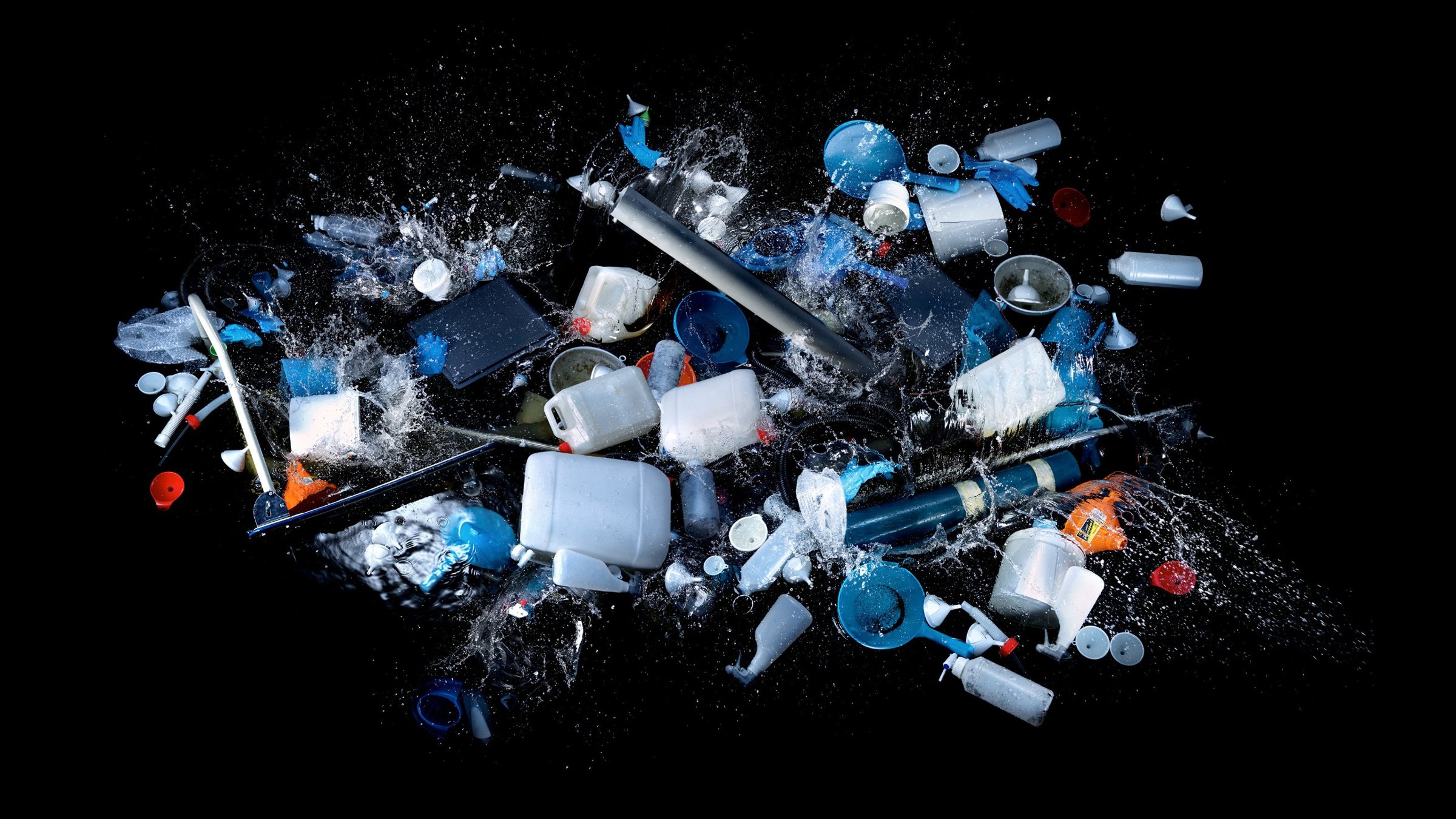 Sept — photography, set design by Mathieu Missiaen