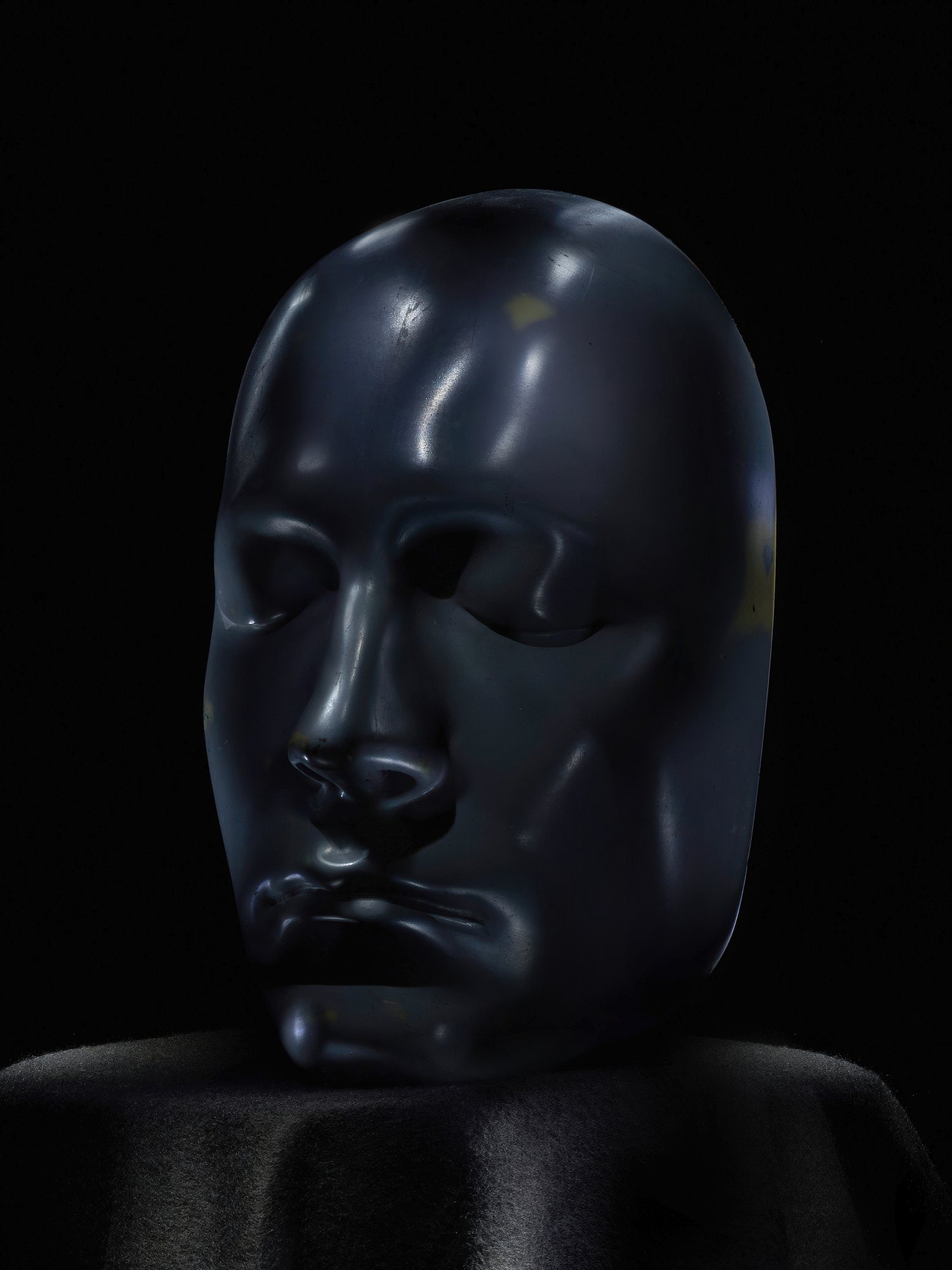 Black face — plaster, clay, houdini, cops, type by Mathieu Missiaen